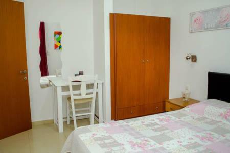 Sun By The Sea 2 Apartment Agia Pelagia  Exterior photo